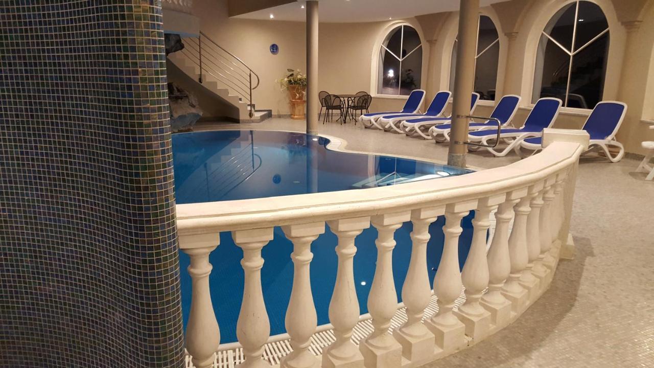 Hotel Kranebitt Val di Vizze Luaran gambar