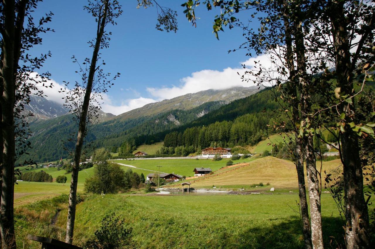 Hotel Kranebitt Val di Vizze Luaran gambar